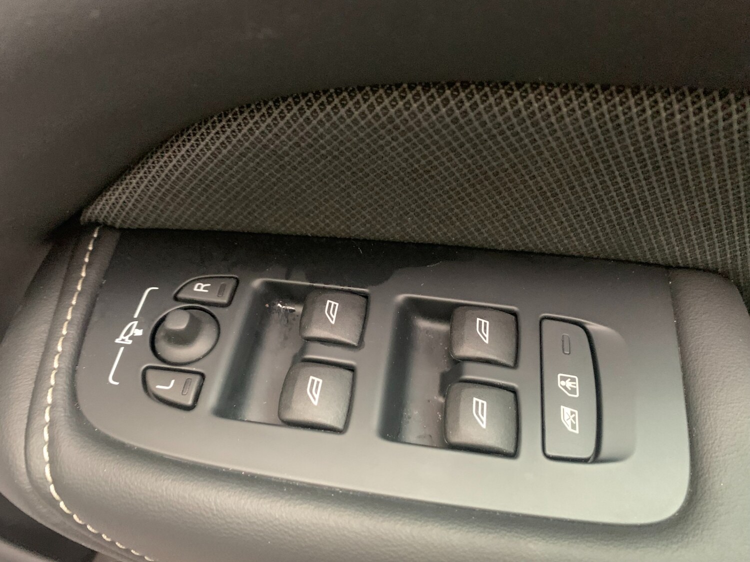 Used Volvo XC60 2025 for sale - 76480559: Photo 19