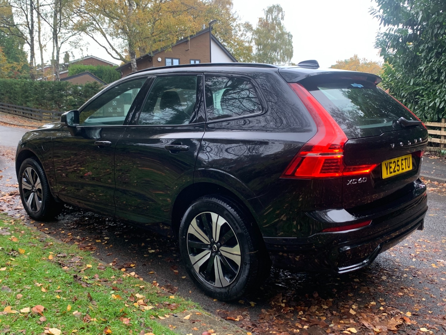 Used Volvo XC60 2025 for sale - 76480559: Photo 4