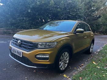 Used Volkswagen T-Roc 2019 for sale - 76023860: Photo
