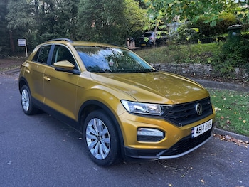 Used Volkswagen T-Roc 2019 for sale - 76023860: Photo