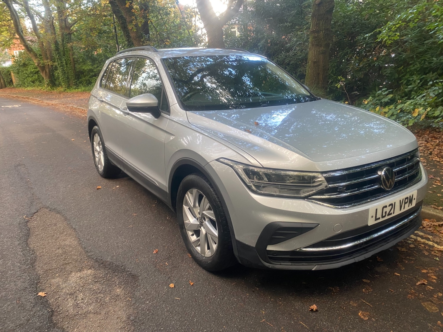 Used Volkswagen Tiguan 2021 for sale - 76444397: Photo 1