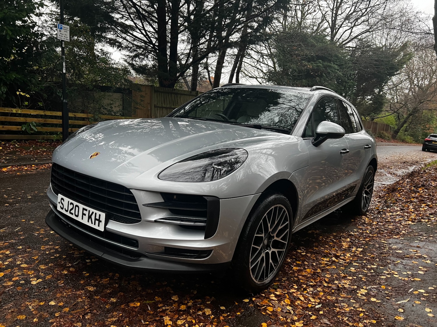 Used Porsche Macan 2020 for sale - 76864262: Photo 1