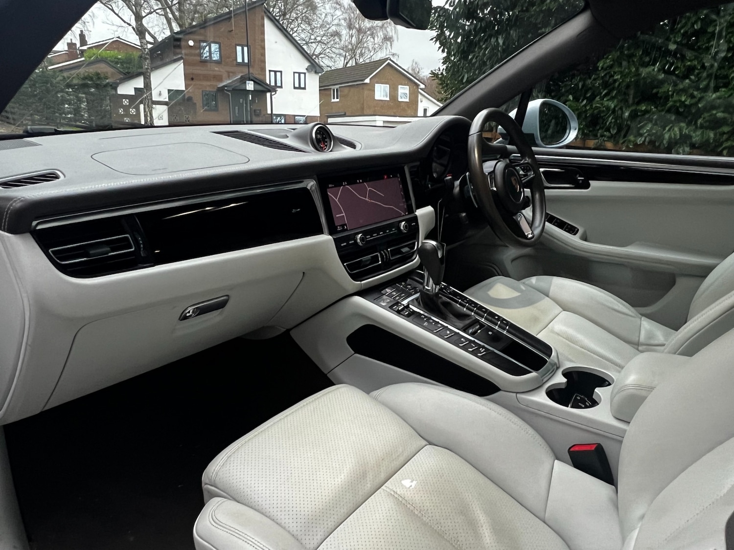 Used Porsche Macan 2020 for sale - 76864262: Photo 26