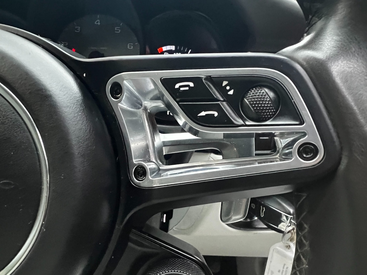 Used Porsche Macan 2020 for sale - 76864262: Photo 31