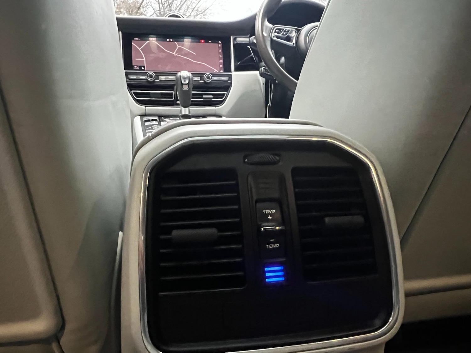 Used Porsche Macan 2020 for sale - 76864262: Photo 32