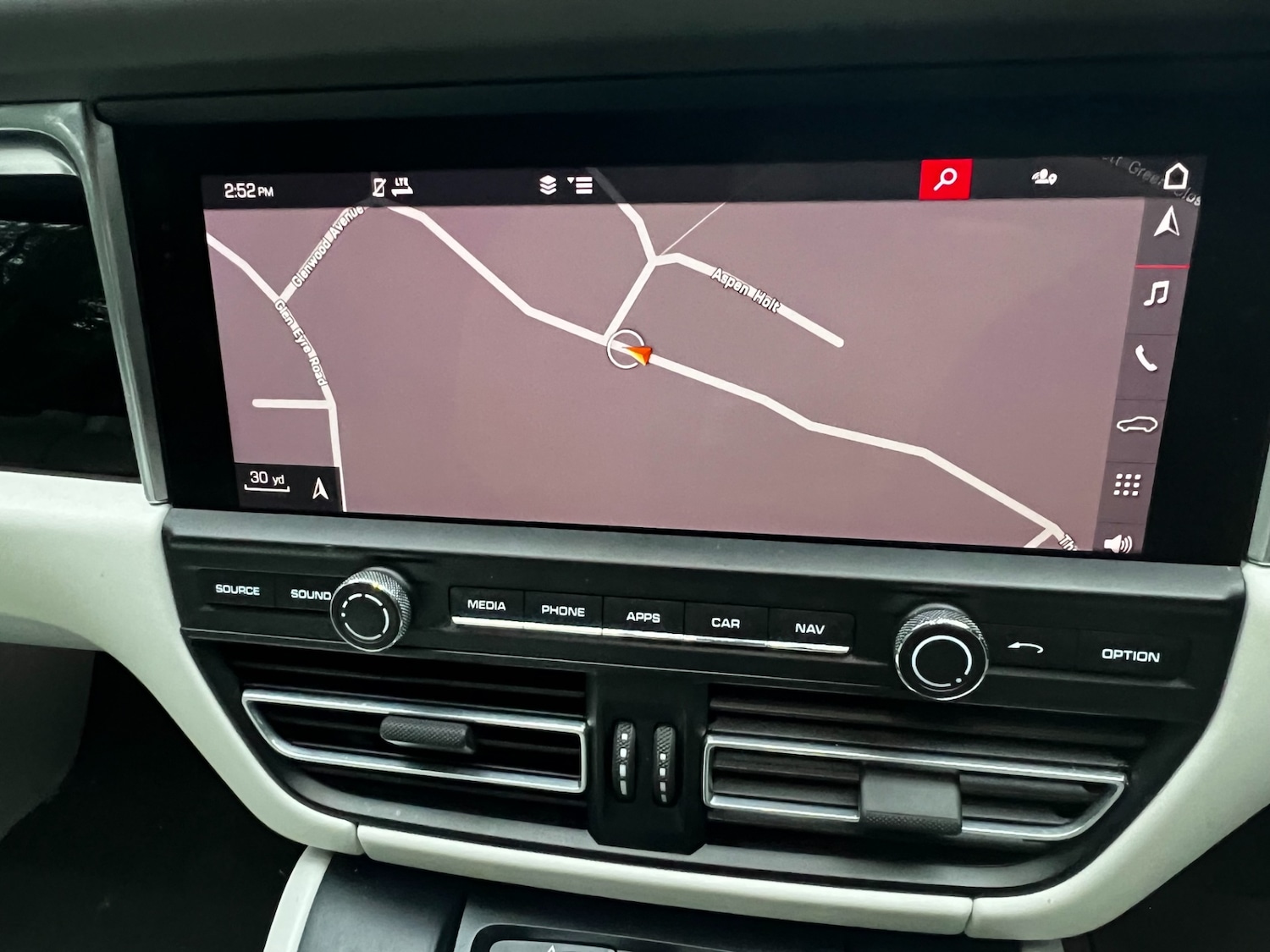 Used Porsche Macan 2020 for sale - 76864262: Photo 36