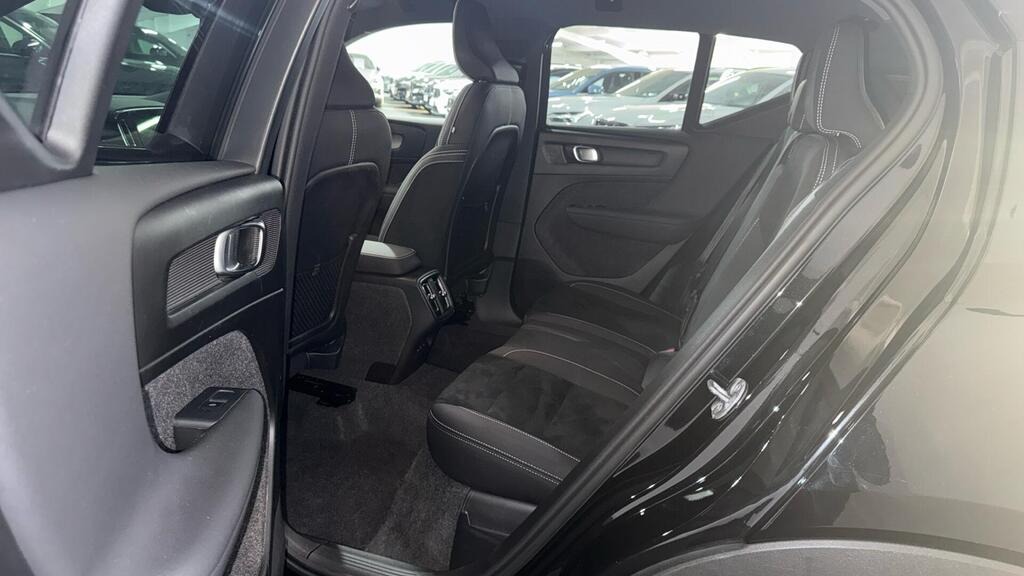 Used Volvo XC40 2024 for sale - 76864287: Photo 11