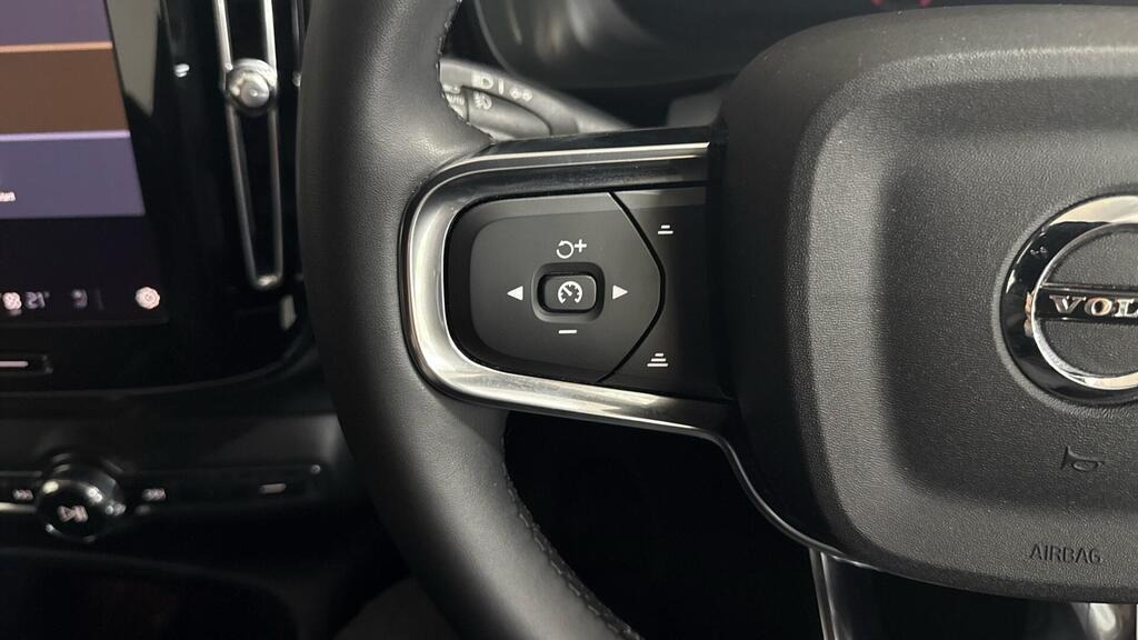 Used Volvo XC40 2024 for sale - 76864287: Photo 12