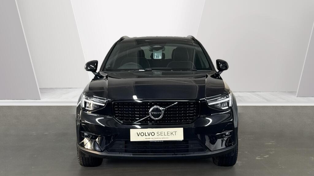 Used Volvo XC40 2024 for sale - 76864287: Photo 2