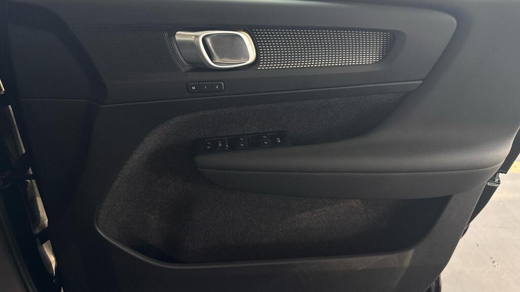 Used Volvo XC40 2024 for sale - 76864287: Photo 21