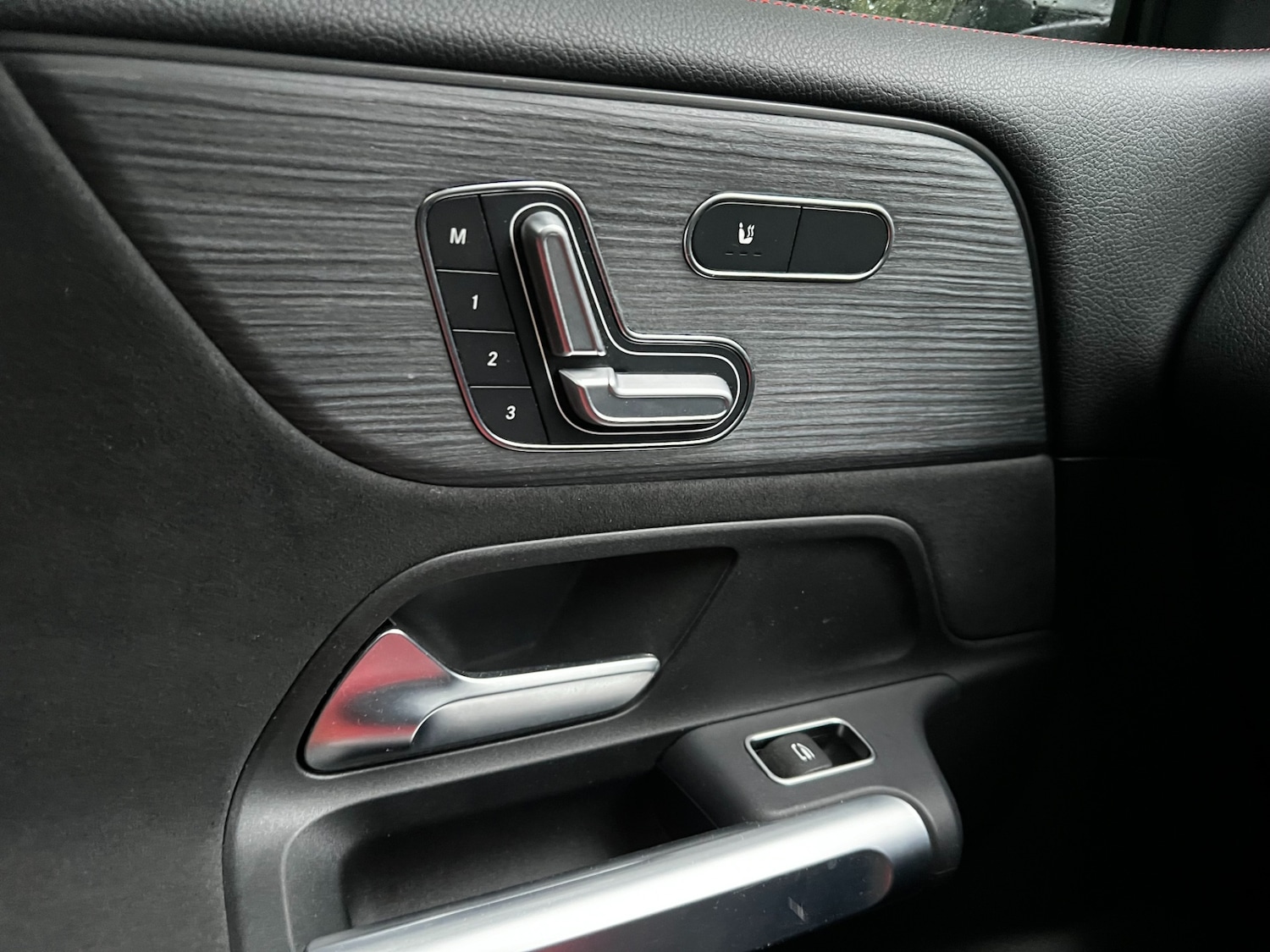 Used Mercedes-Benz EQB 2023 for sale - 76380026: Photo 24