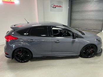 Used Ford Focus 2017 for sale - 78401118: Photo