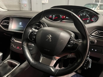 Used Peugeot 308 SW 2017 for sale - 78401280: Photo