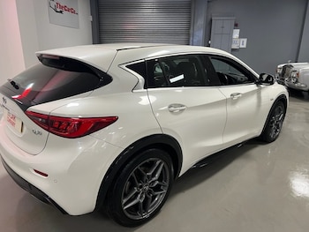 Used Infiniti Q30 2016 for sale - 78401294: Photo