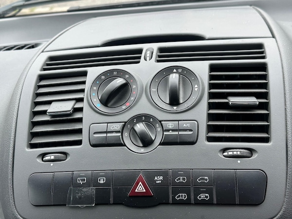Used Mercedes-Benz Vito 2012 for sale - 76270835: Photo 13