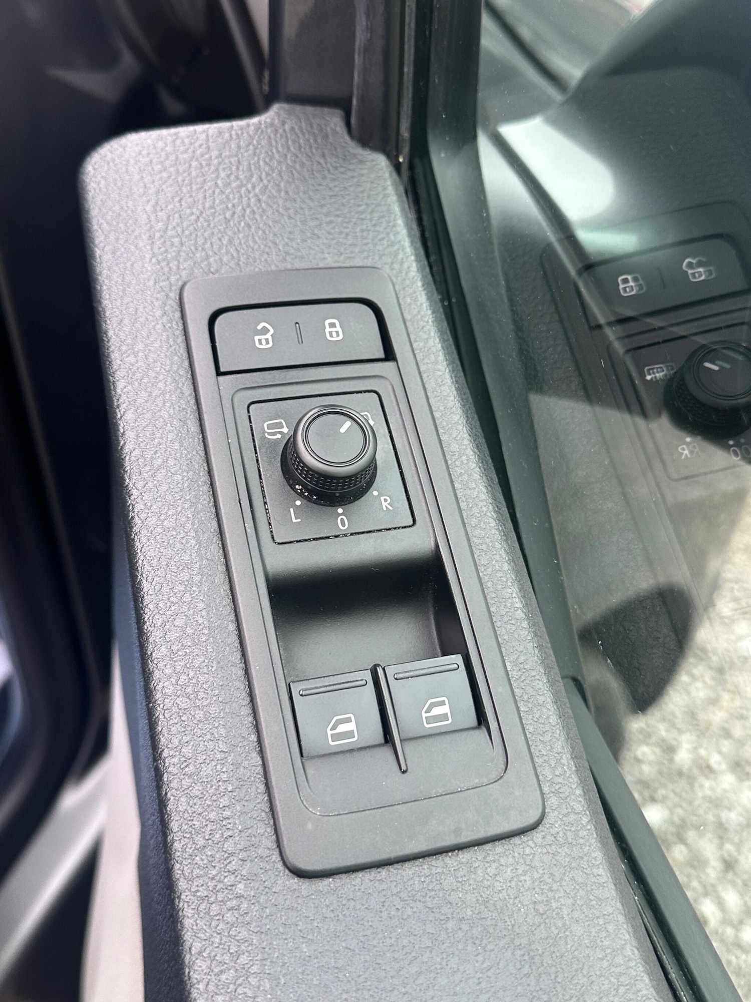 Used Volkswagen Transporter 2017 for sale - 76715483: Photo 12