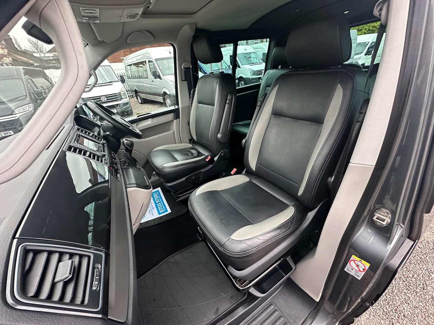 Used Volkswagen Transporter 2017 for sale - 76715483: Photo 15