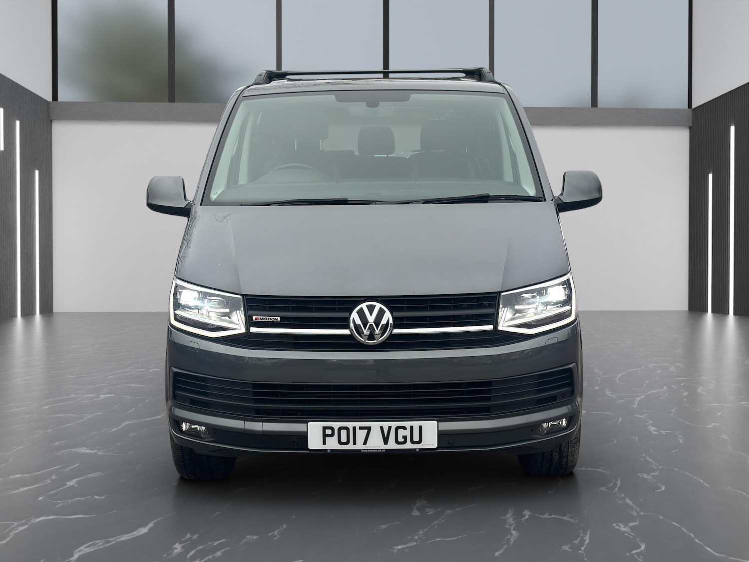 Used Volkswagen Transporter 2017 for sale - 76715483: Photo 3