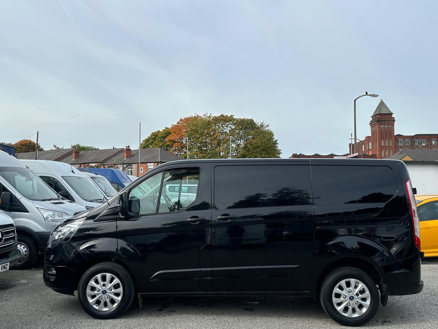Used Ford Transit Custom 2020 for sale - 76109761: Photo 1