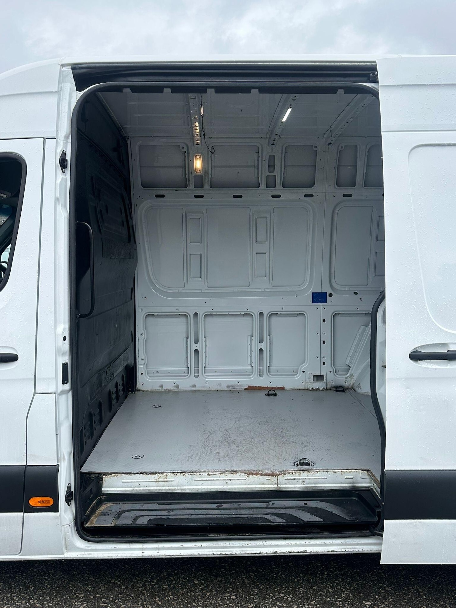 Used Mercedes-Benz Sprinter 2020 for sale - 75977069: Photo 21