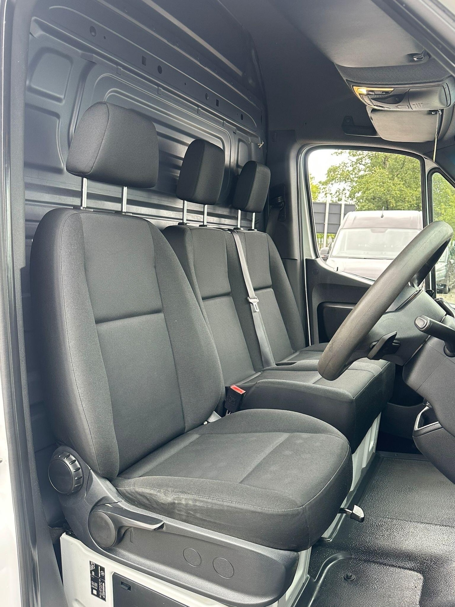 Used Mercedes-Benz Sprinter 2020 for sale - 75977069: Photo 9