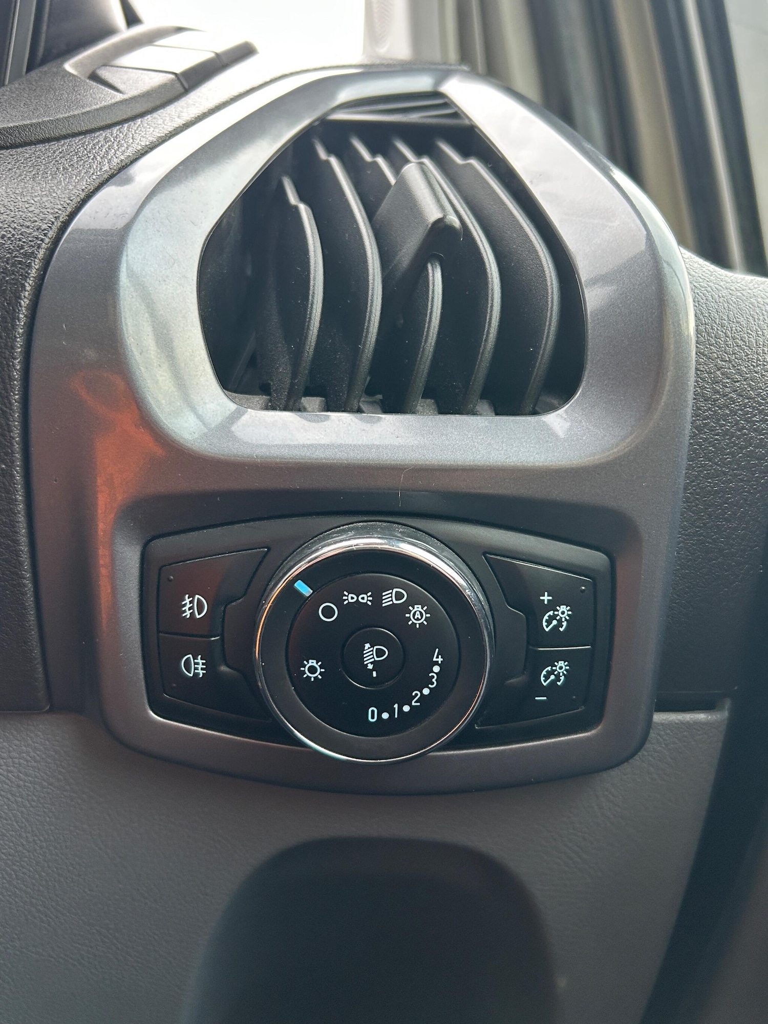 Used Ford Transit Custom 2015 for sale - 76743086: Photo 13