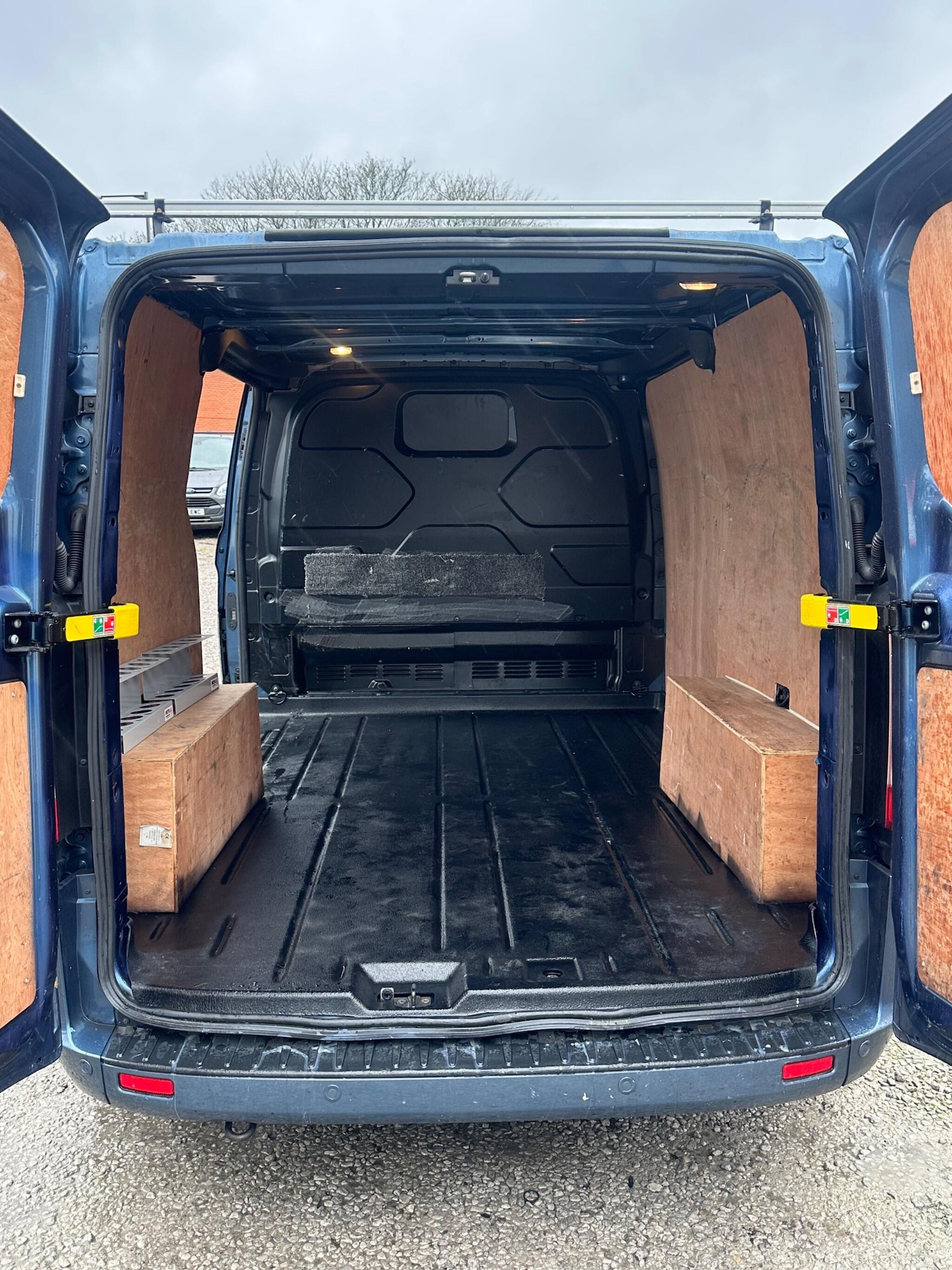 Used Ford Transit Custom for sale - 77684381: Photo 18