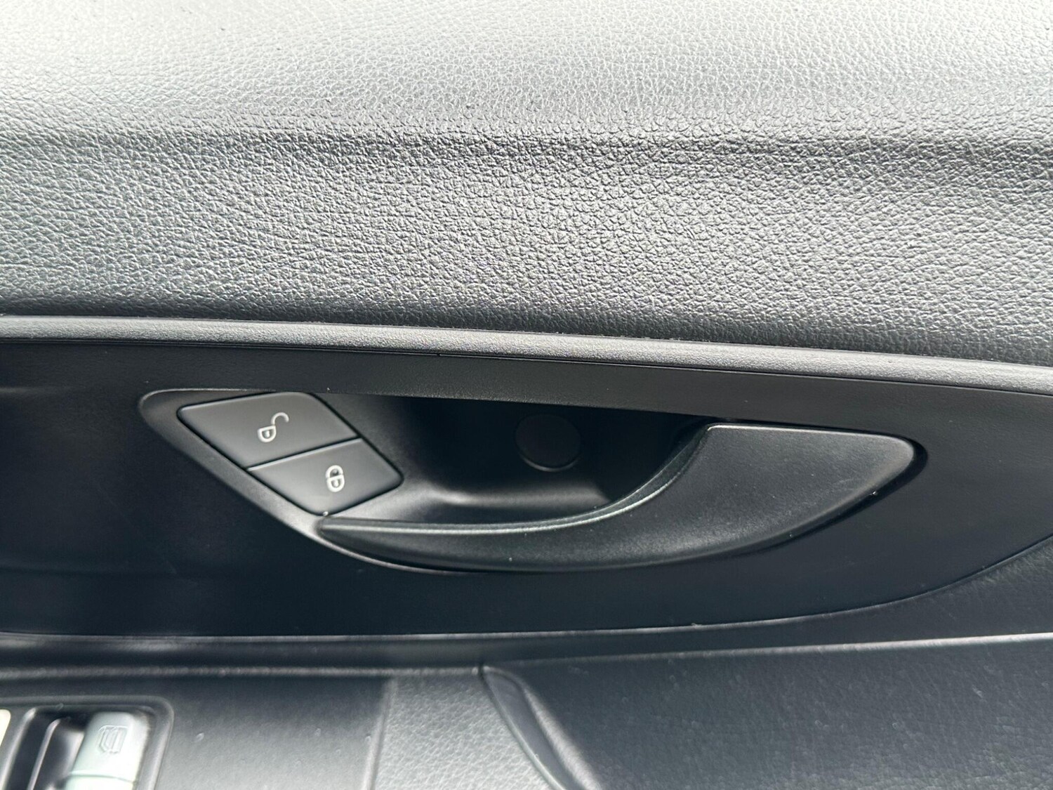 Used Mercedes-Benz Vito 2017 for sale - 75539611: Photo 26