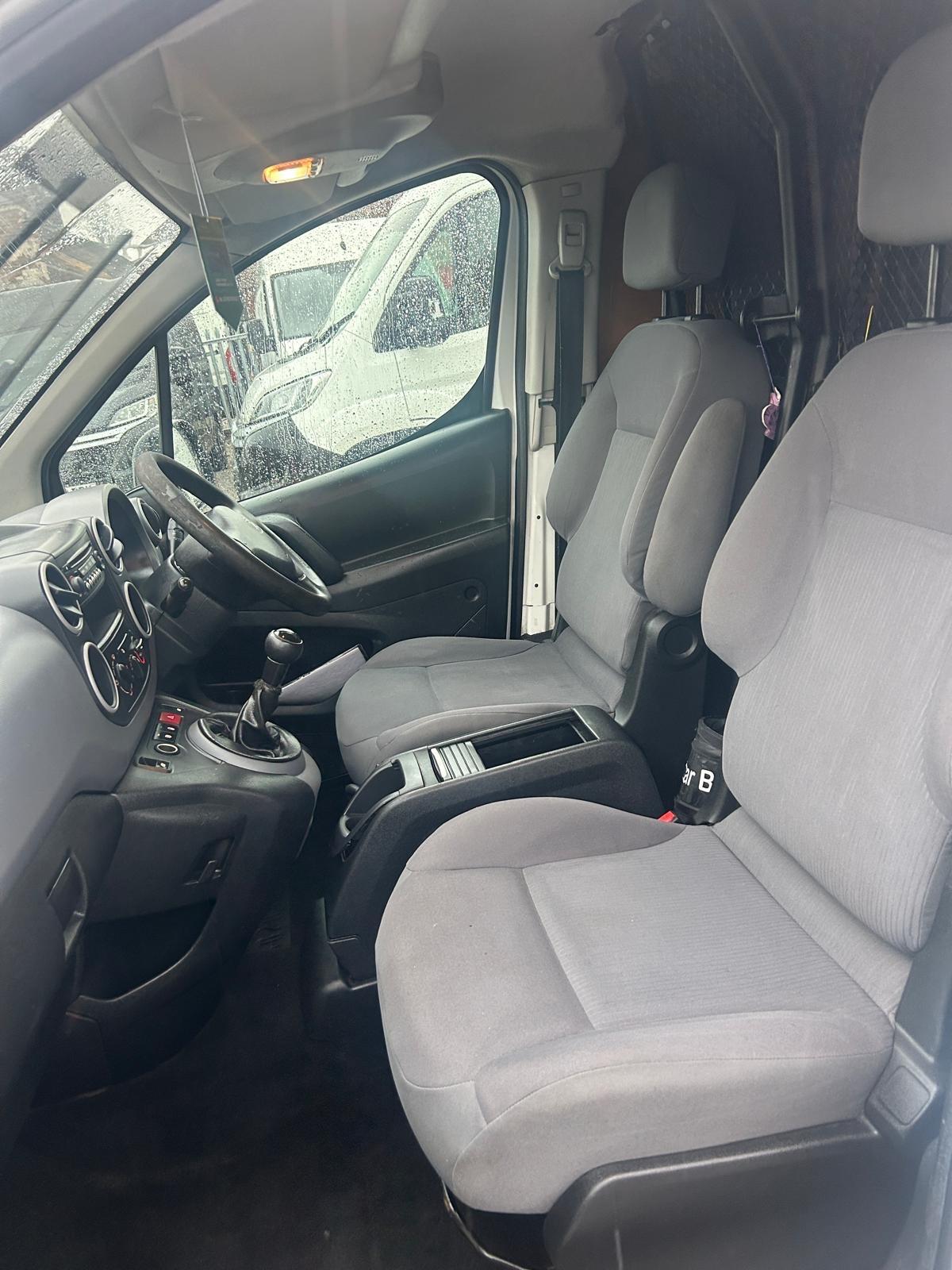 Used Peugeot Partner 2014 for sale - 76759648: Photo 13