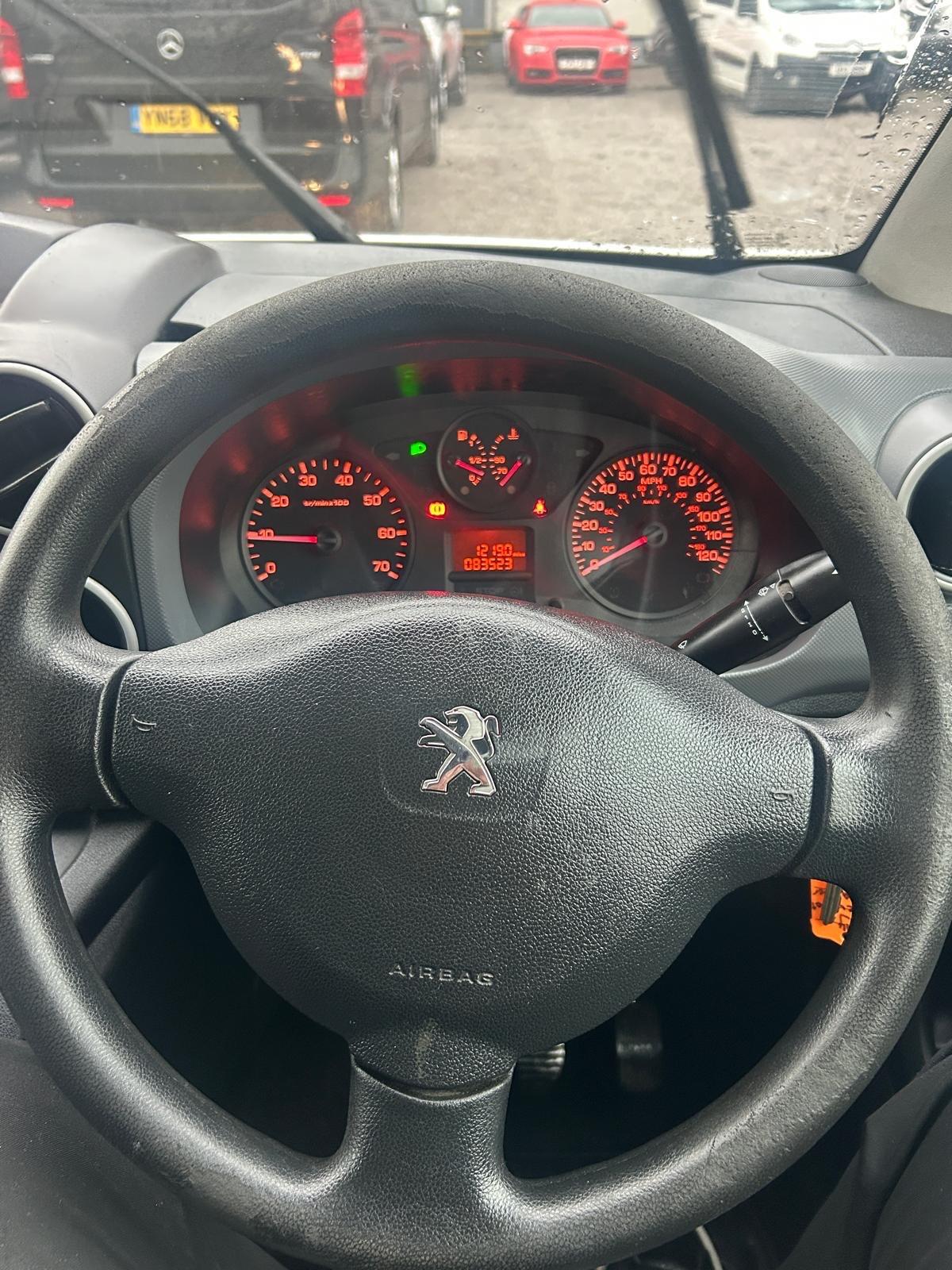 Used Peugeot Partner 2014 for sale - 76759648: Photo 15