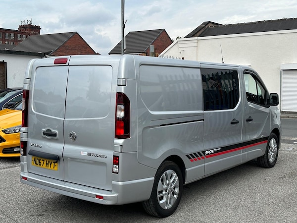 Used Vauxhall Vivaro 2017 for sale - 76152179: Photo 9