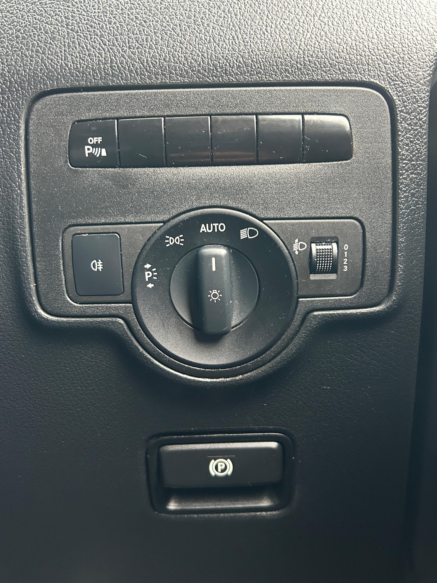 Used Mercedes-Benz Vito 2015 for sale - 76499577: Photo 11