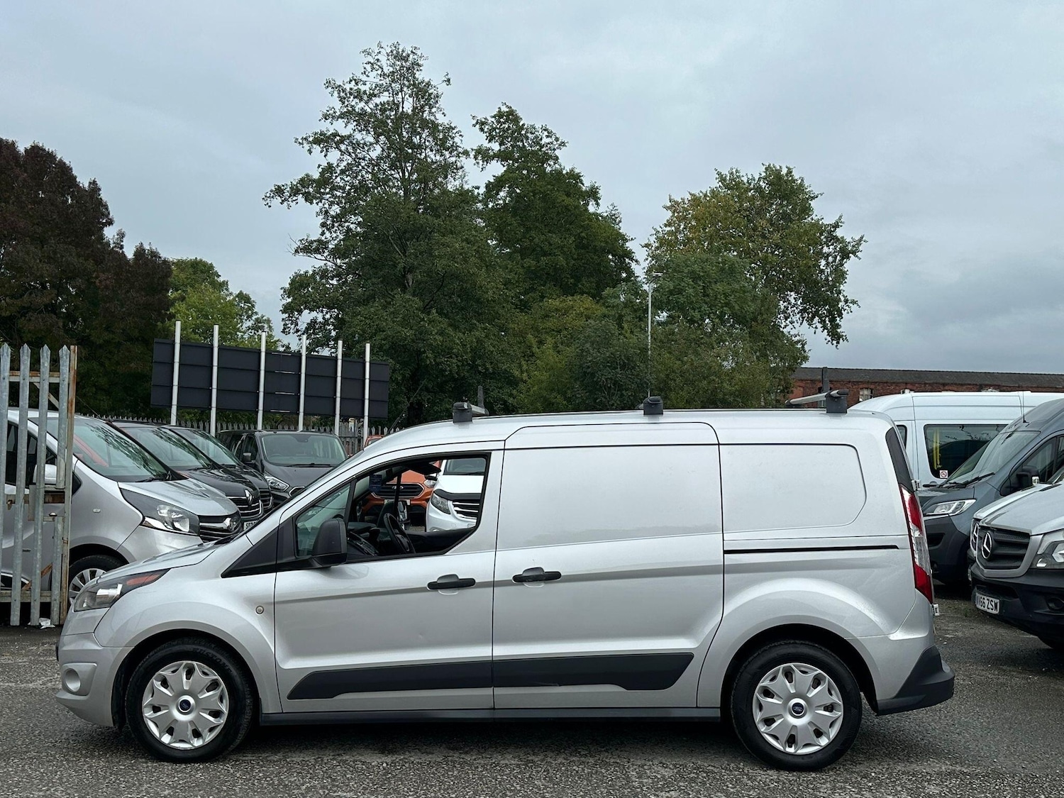 Used Ford Transit Connect 2016 for sale - 76398532: Photo 6