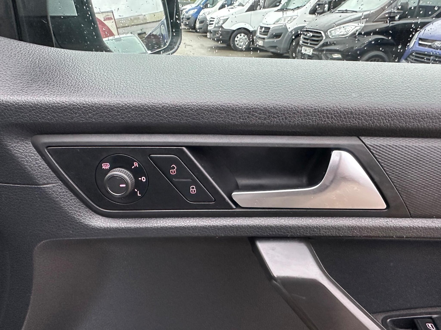 Used Volkswagen Caddy Maxi Life 2019 for sale - 76994520: Photo 12