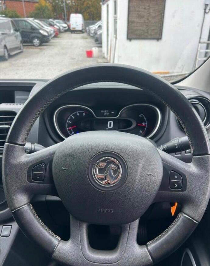 Used Vauxhall Vivaro for sale - 77084513: Photo 11