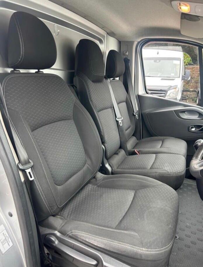 Used Vauxhall Vivaro for sale - 77084513: Photo 9