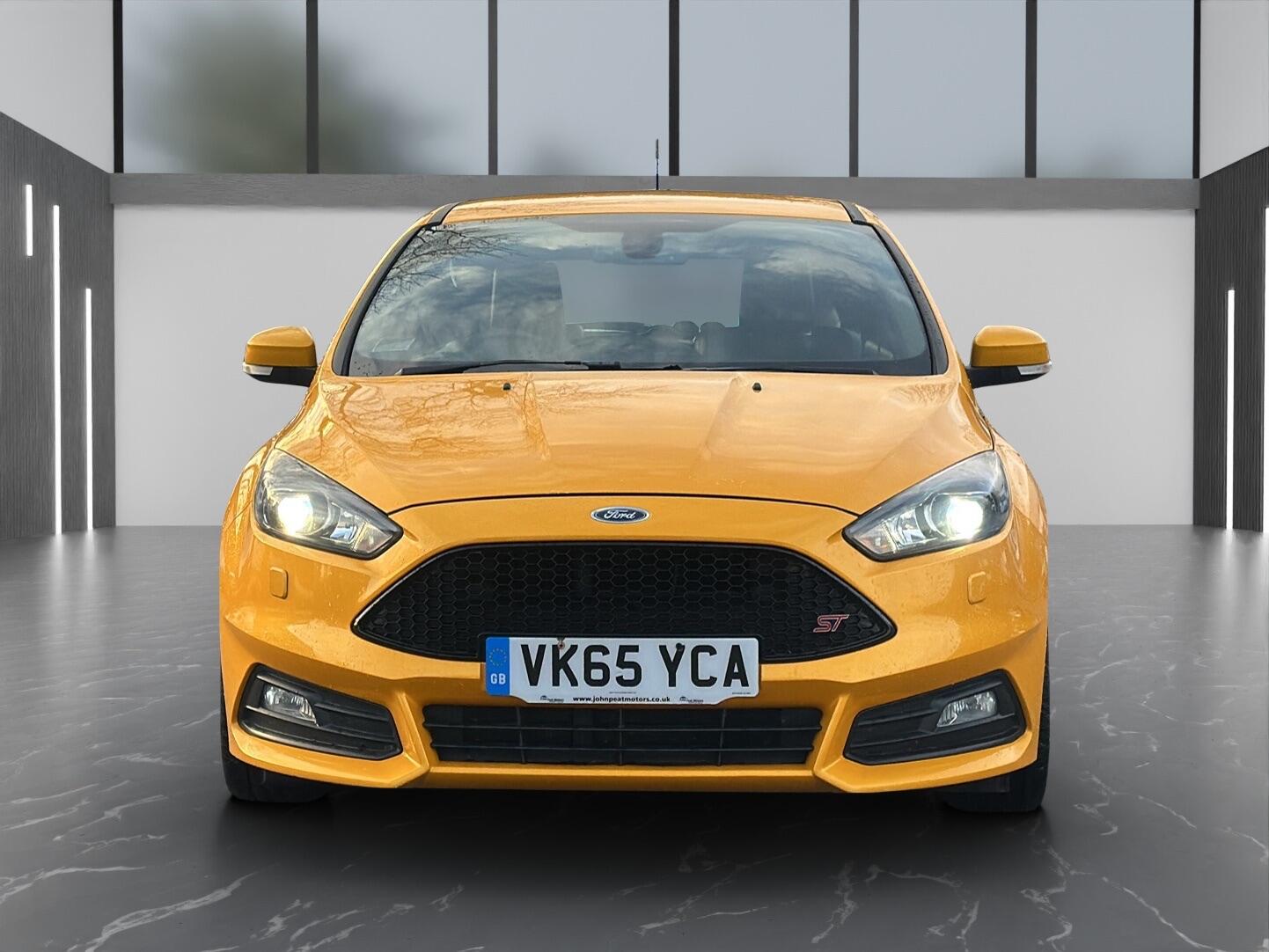 Used Ford Focus 2015 for sale - 76457021: Photo 2