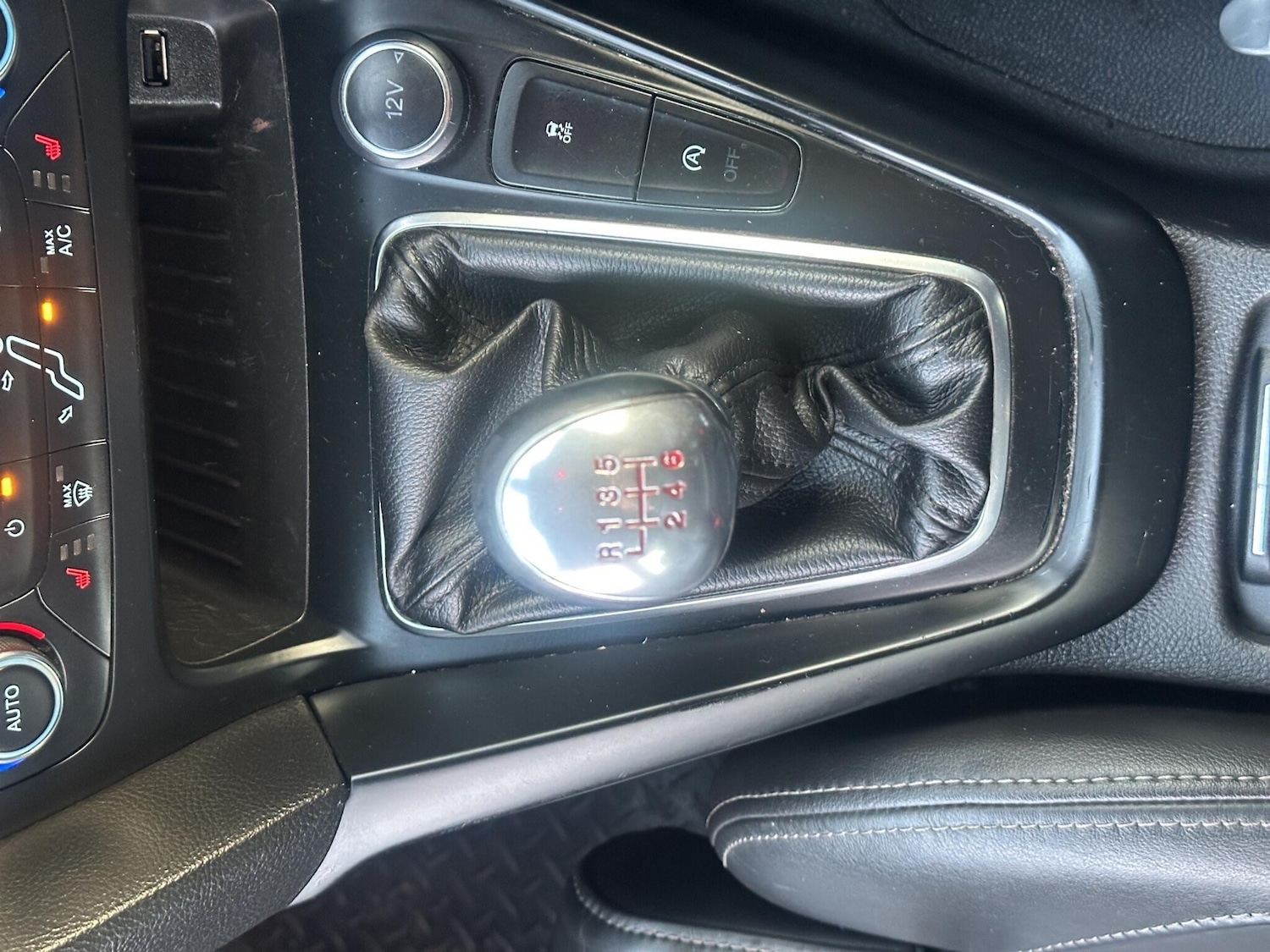 Used Ford Focus 2015 for sale - 76457021: Photo 20