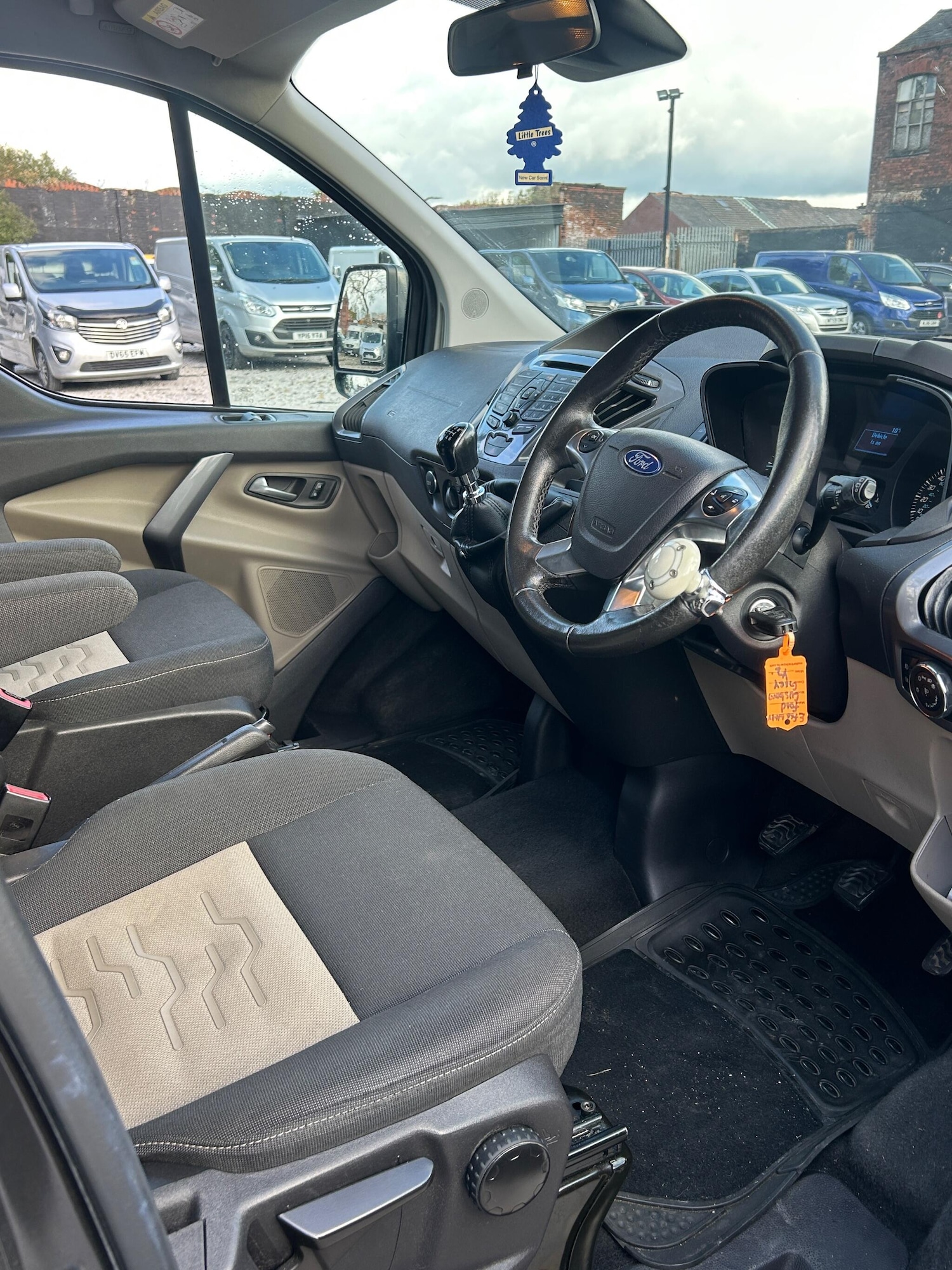 Used Ford Tourneo Custom 2016 for sale - 76996793: Photo 18