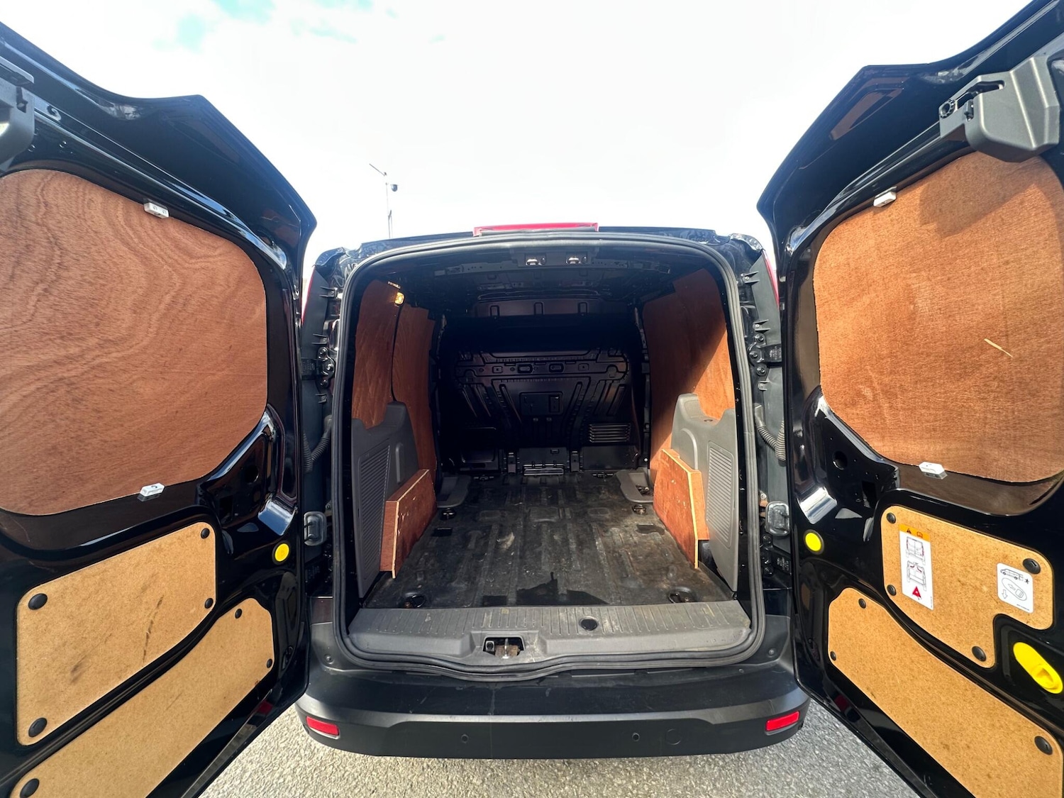 Used Ford Transit Connect 2019 for sale - 78100614: Photo 14