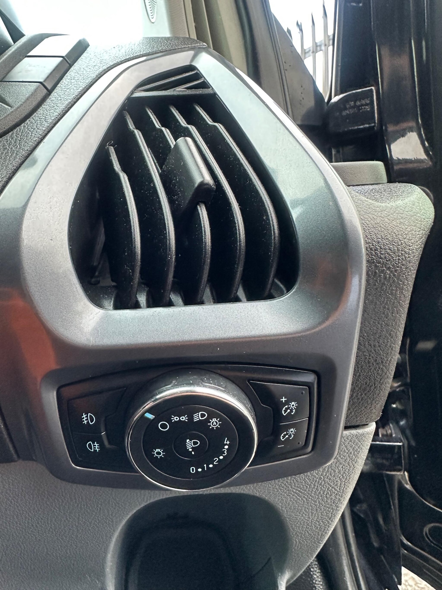 Used Ford Transit Custom 2014 for sale - 76440386: Photo 13