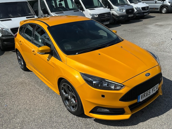 Used Ford Focus 2015 for sale - 75022878: Photo 2