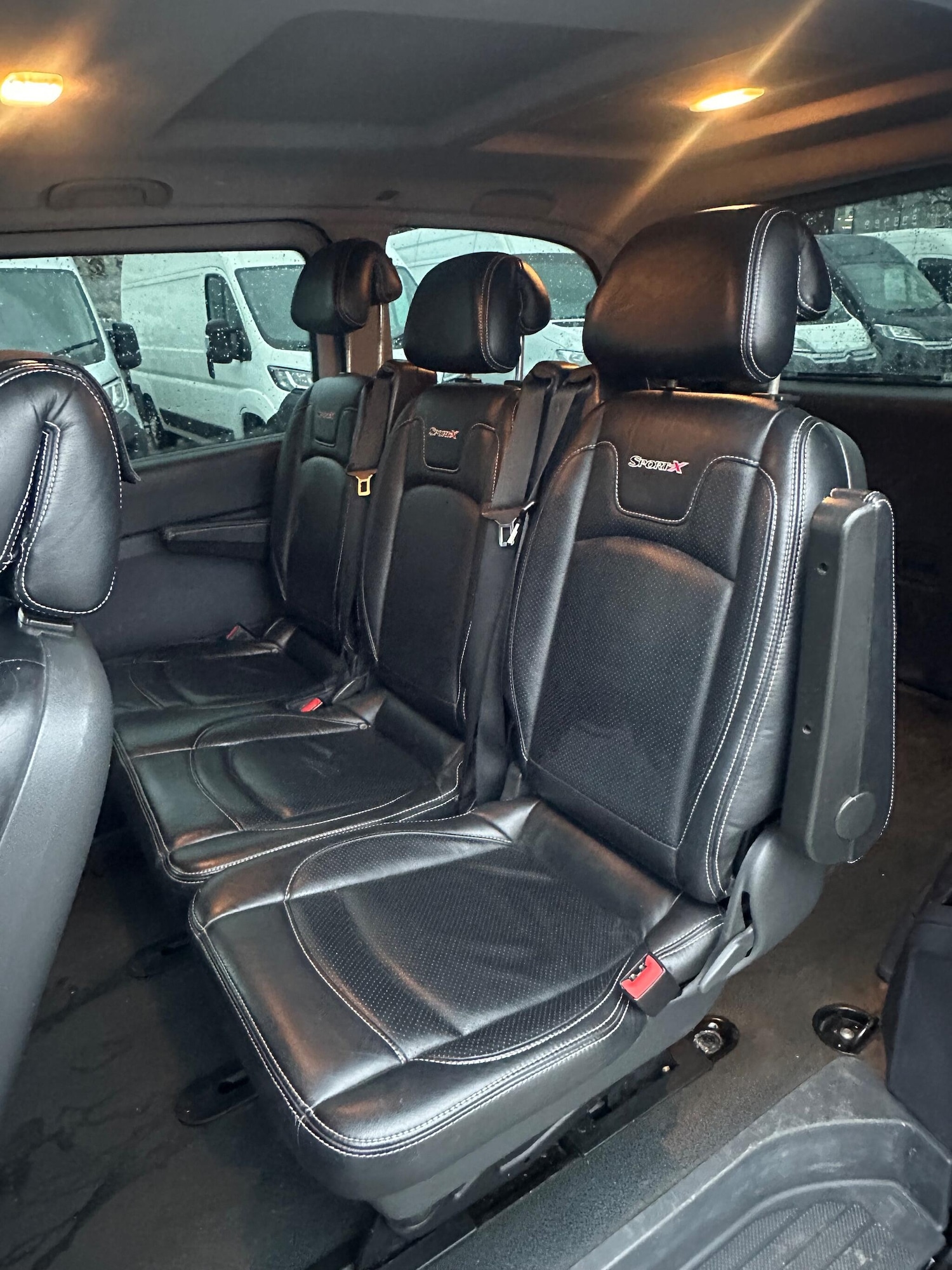 Used Mercedes-Benz Vito 2011 for sale - 76995733: Photo 17