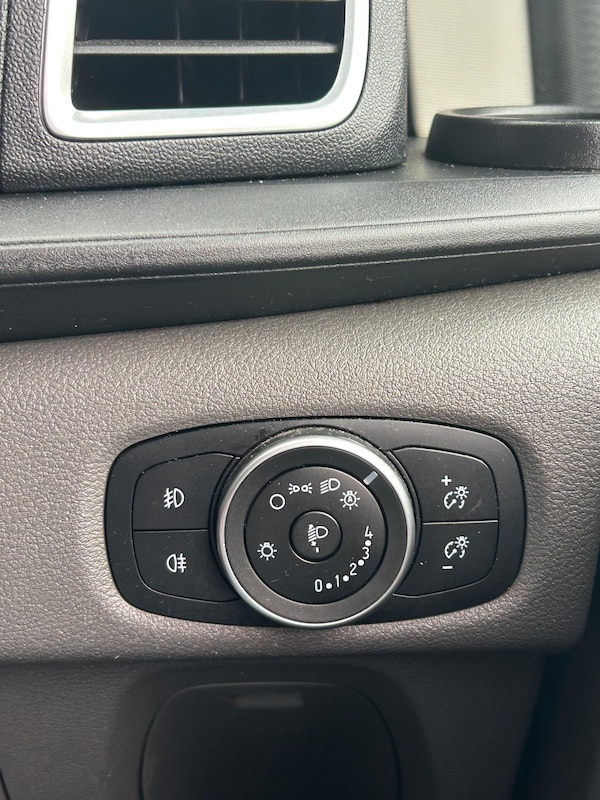 Used Ford Transit Custom 2018 for sale - 76259342: Photo 10