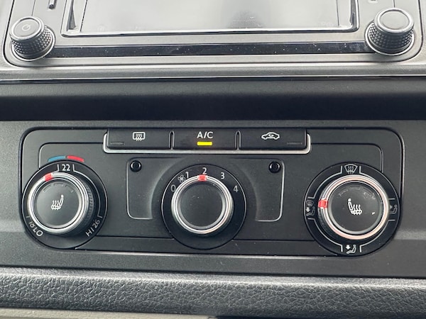 Used Volkswagen Transporter 2018 for sale - 76296082: Photo 11