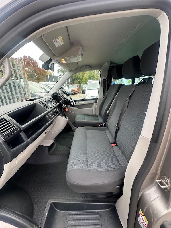 Used Volkswagen Transporter 2018 for sale - 76296082: Photo 18