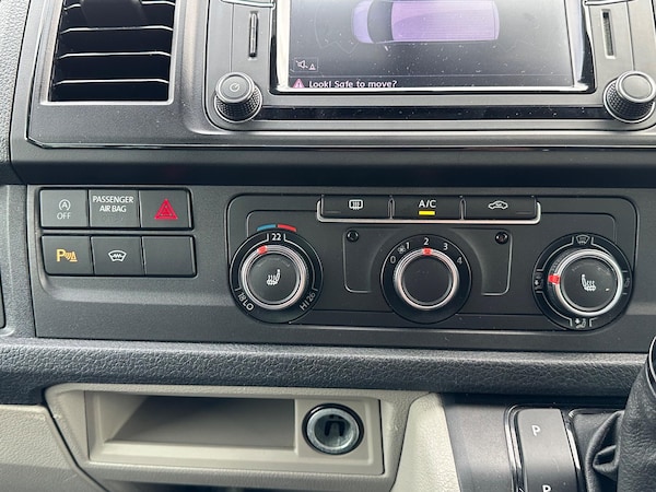 Used Volkswagen Transporter 2018 for sale - 76296082: Photo 22