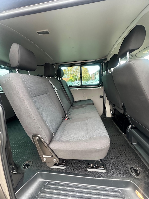 Used Volkswagen Transporter 2018 for sale - 76296082: Photo 25
