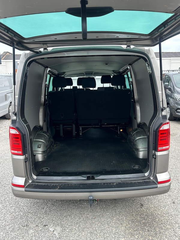 Used Volkswagen Transporter 2018 for sale - 76296082: Photo 28