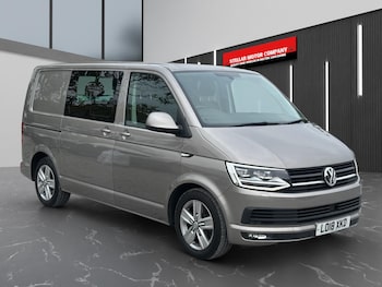 Used Volkswagen Transporter 2018 for sale - 76296082: Photo 2